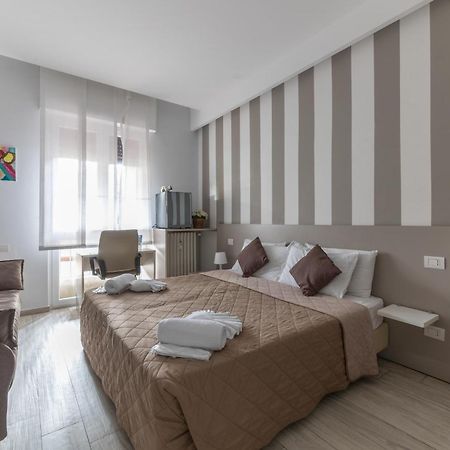 Chezromyk The Kosher B&B Milan Bagian luar foto